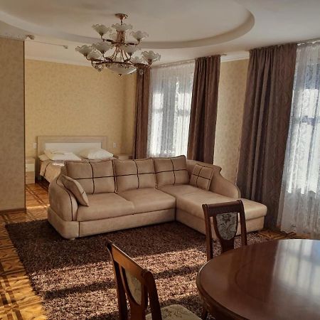 Karaganda Hotel Экстерьер фото